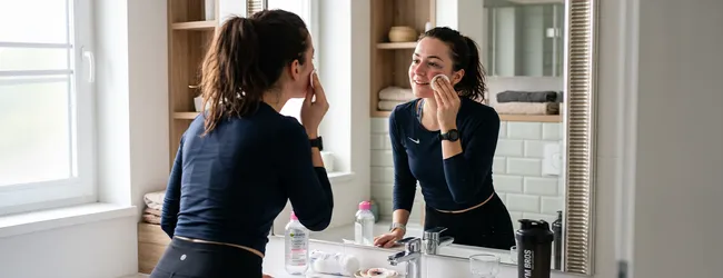 Ako pohyb a správna skincare znižujú váš metabolický vek